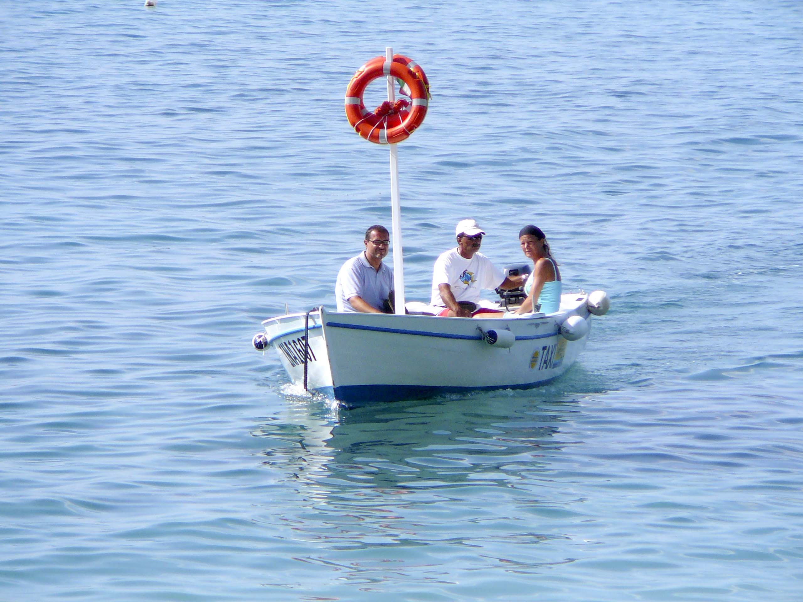 Ischia. Taxiboot am Marontistrand